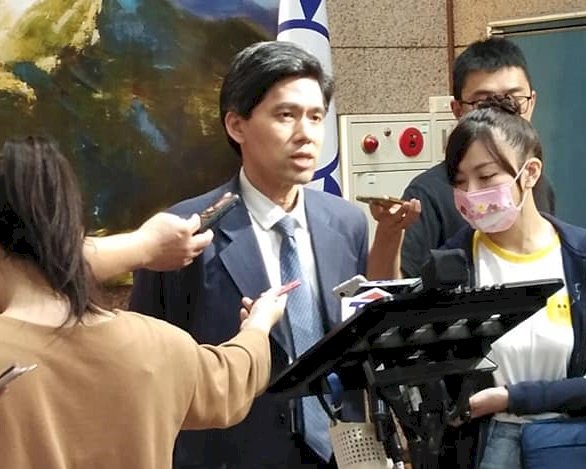 中國開啟W122、123航路 學者：對賴政府及國際的宣示