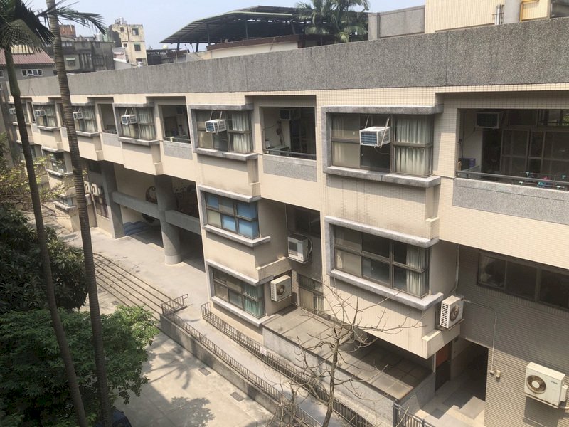 班班有冷氣 明年2月底前完成裝設工作