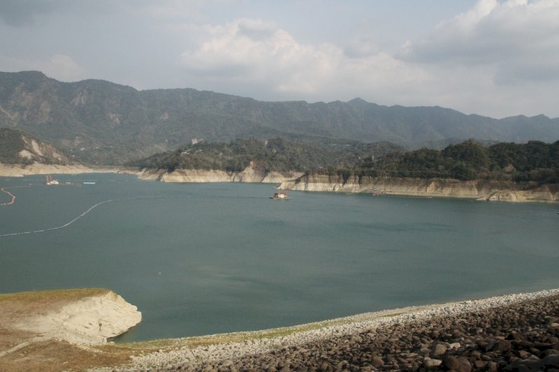增雨有限又放水至烏山頭 曾文水庫蓄水率跌破11%