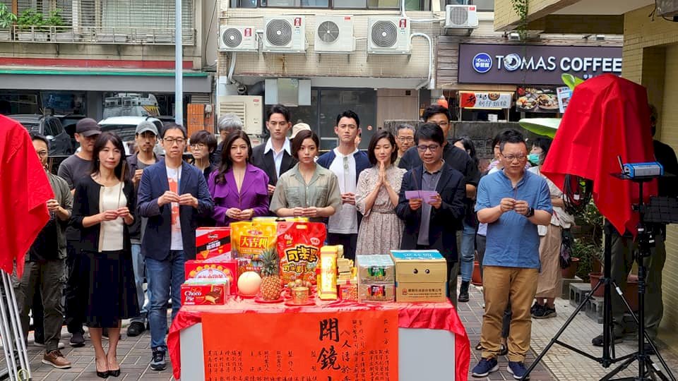 侯文詠小說「人浮於愛」改編影集  陳妍希吳慷仁演技大考驗