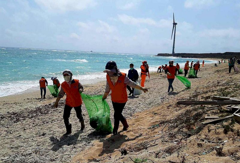 海洋年全民淨灘  澎湖美麗海灣再現