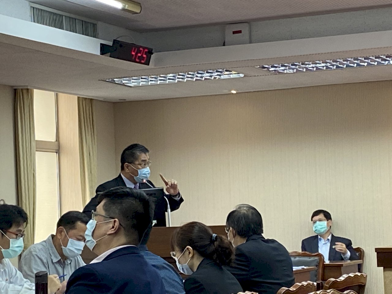醉警鬧分局再爆所長刪影像 徐國勇：檔案還原證明絕無包庇
