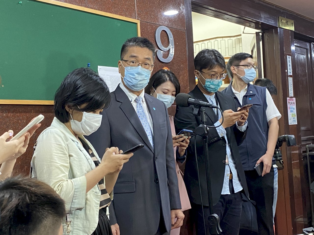「政治不該如此」徐國勇捲趙家風暴 怒批藍營刻意抹黑