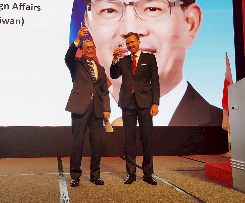 感念台灣捐口罩 波蘭駐台代處長：永不忘這份支持