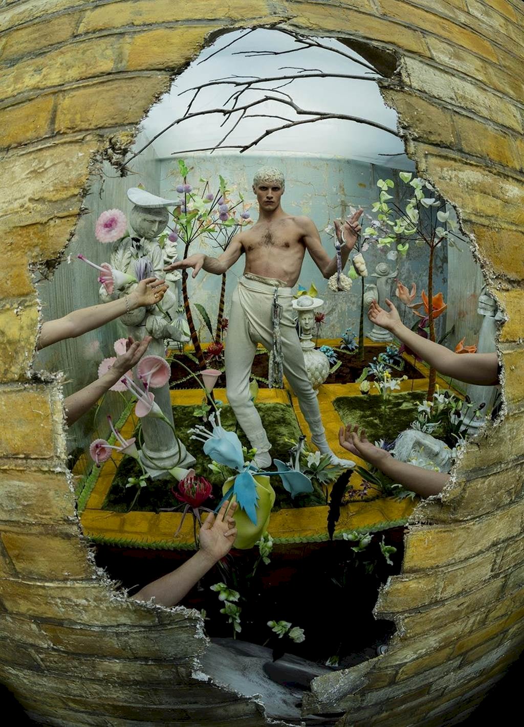 奇美博物館引進奇時尚攝影師蒂姆．沃克大展  七月底登台