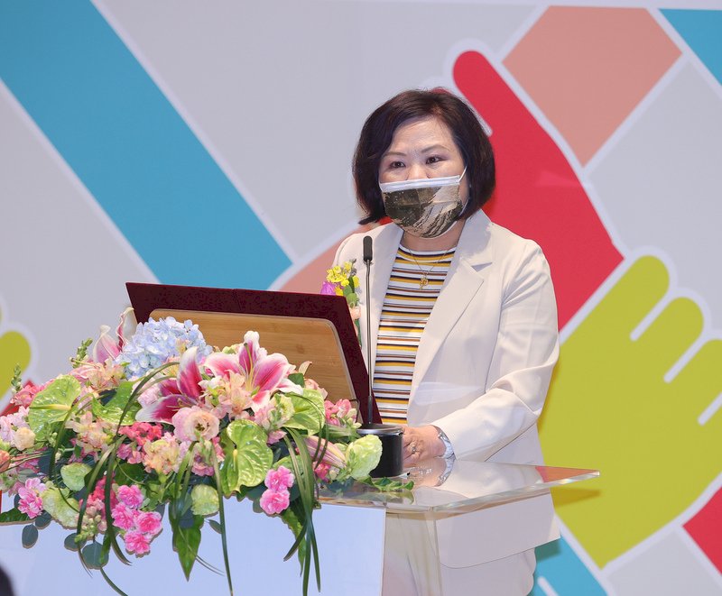 家庭看護移工轉產工激增 勞長表態：期滿前轉換不應跨業別