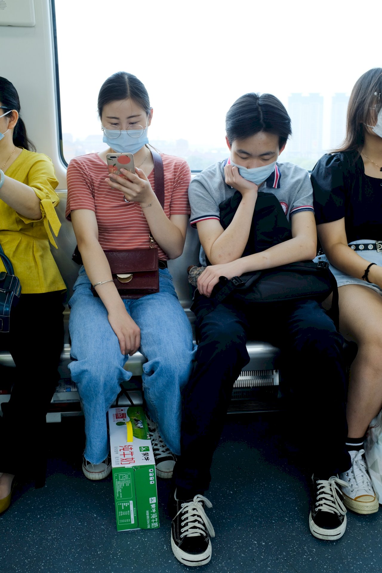 防疫大逆轉 重慶宣佈輕症者可照常上班