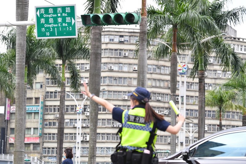 513大停電！民眾困電梯562起 交通大亂警方開設應變中心