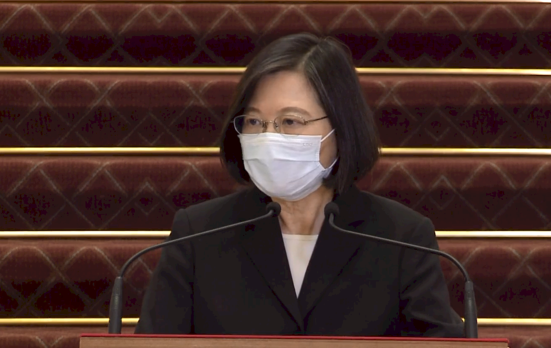 總統開國安高層會議做6指示 預先規劃疫苗分配、專案查假訊息