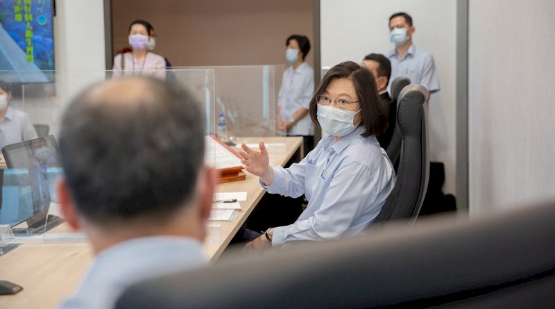 新冠病毒疫情及疫苗觀察