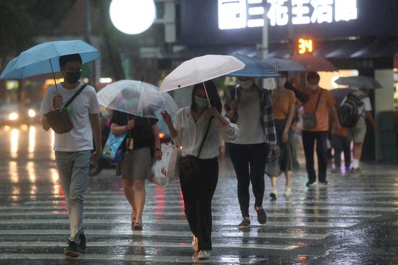 對流雲系旺盛 北北基今晚大雨特報