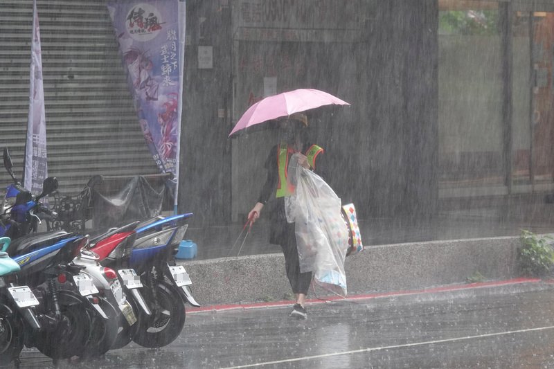 梅雨大神今北移 留意午後仍有強降雨、大雨或豪雨