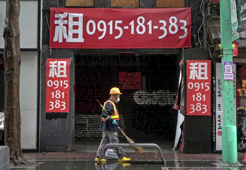 疫情升溫景氣添變數  央行動見觀瞻