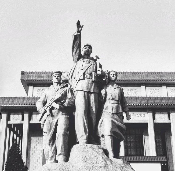 評中共版本「歷史唯物主義」和「辯證唯物主義」對「歷史垃圾時間」的批判