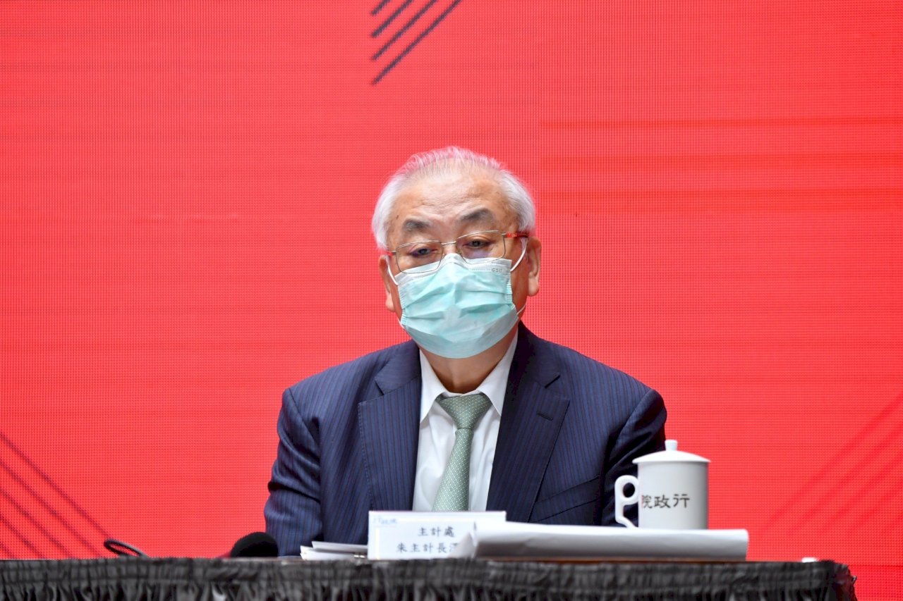 主計總處上修111年經濟成長預測4.42%  俄烏開戰成最大變數