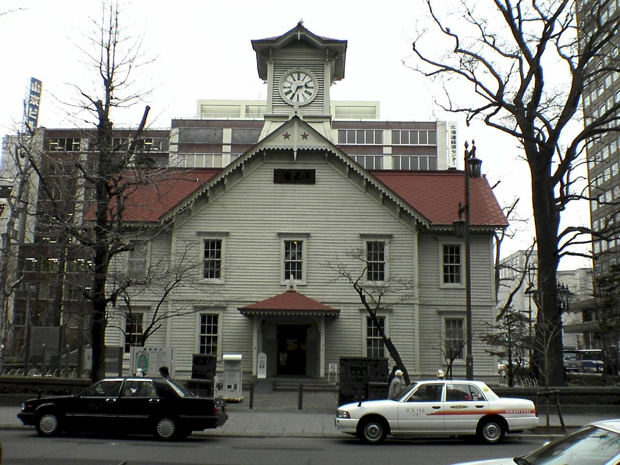 日本「最古老鐘樓」之爭！札幌比豐岡早27天