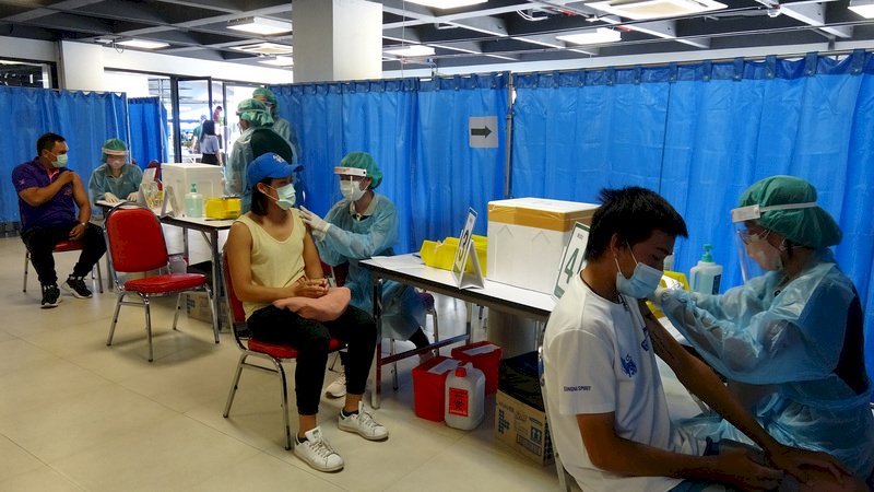 泰國陷新一波疫情 帕拉育面臨防疫、政經多重挑戰
