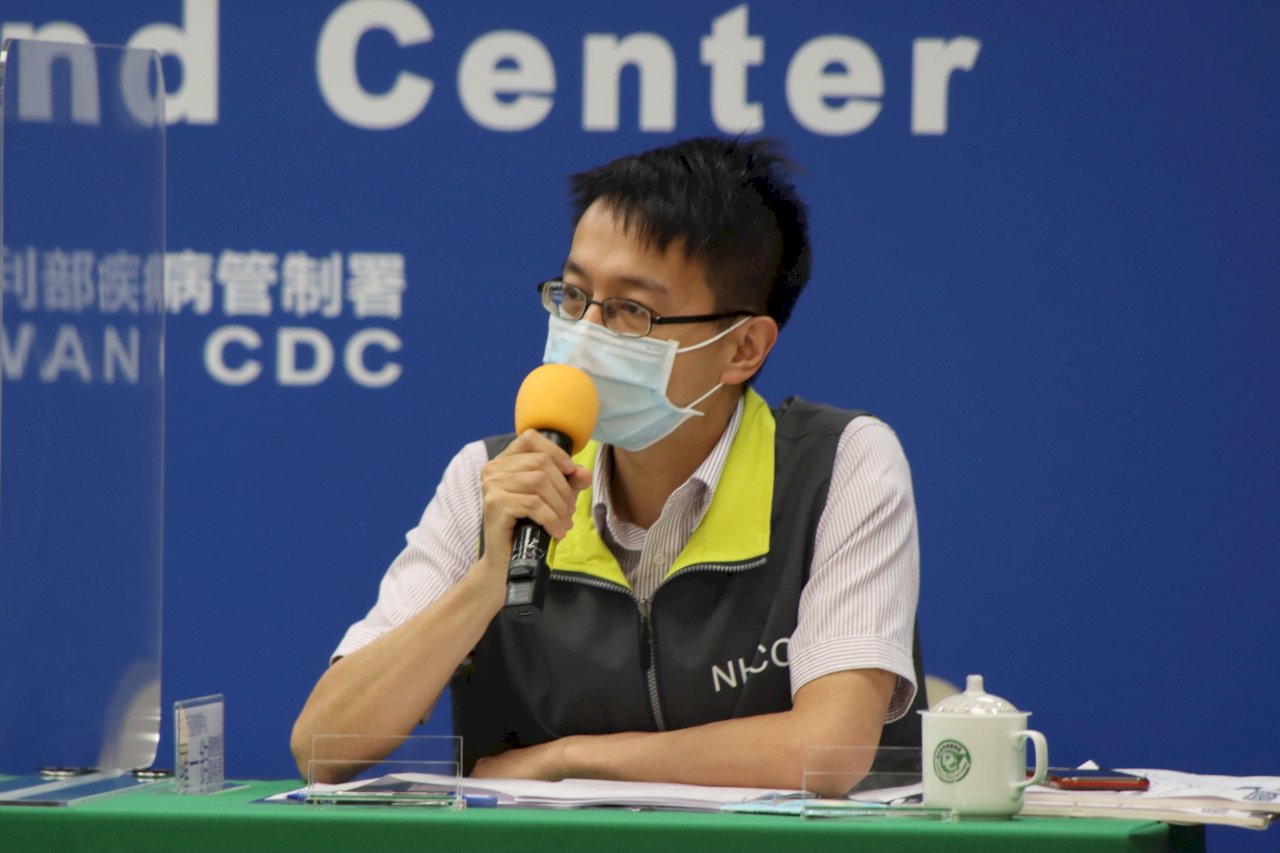 本週COVID-19疫情 羅一鈞：家戶感染趨緩、機構群聚持續