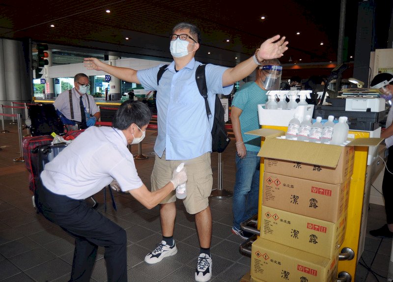 春節返鄉鬆綁邊境 學者認同：疫苗覆蓋率夠就可行