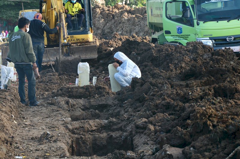 印尼8天增30萬確診 &nbsp;政府推遠距醫療發藥品包