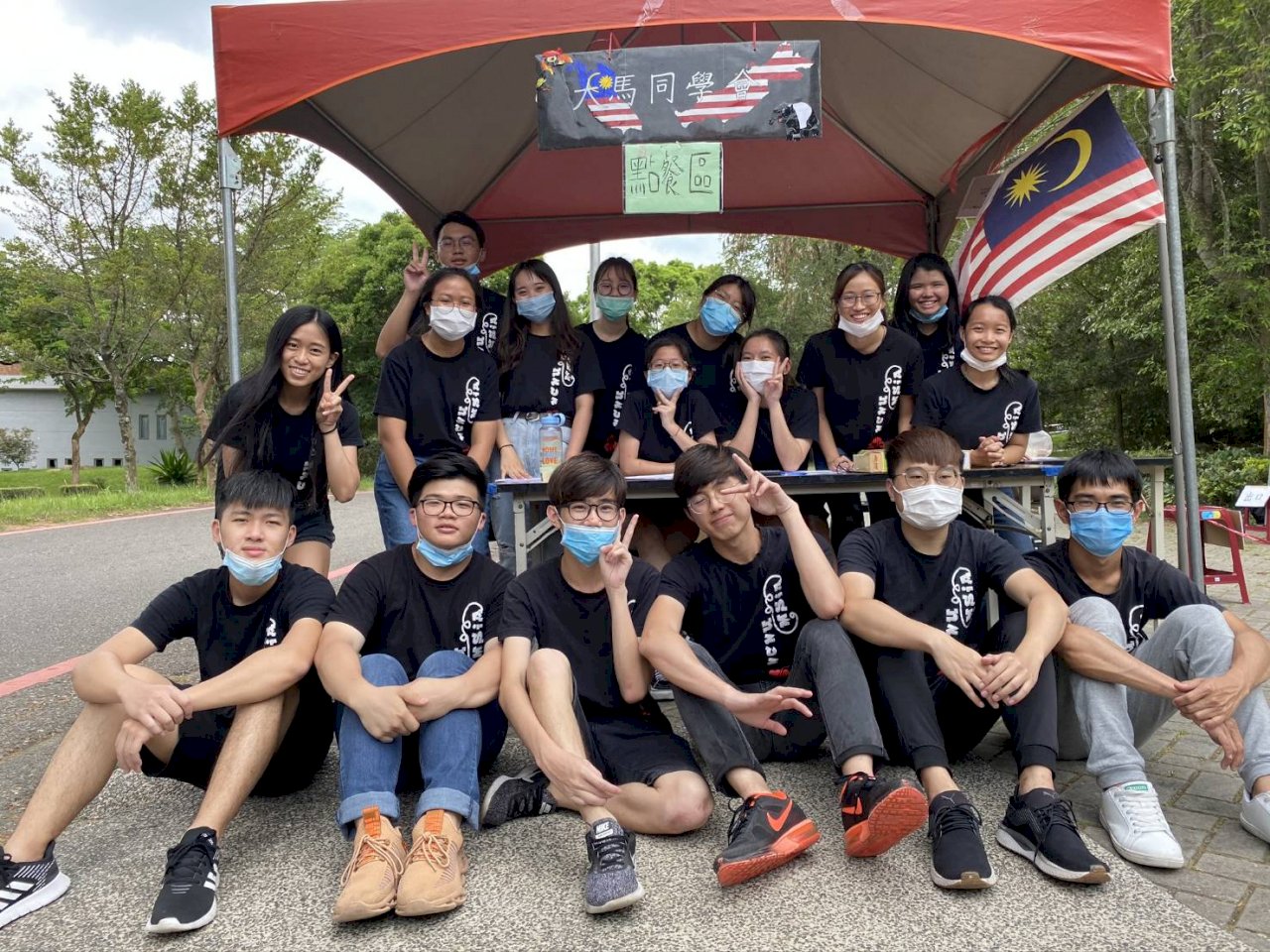 好多大學暑假很罩外籍生 大馬生感動：如同掉崖救命繩索