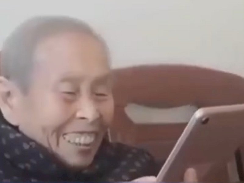 中國老人網癮不輸年輕人 十萬人每天上網十小時