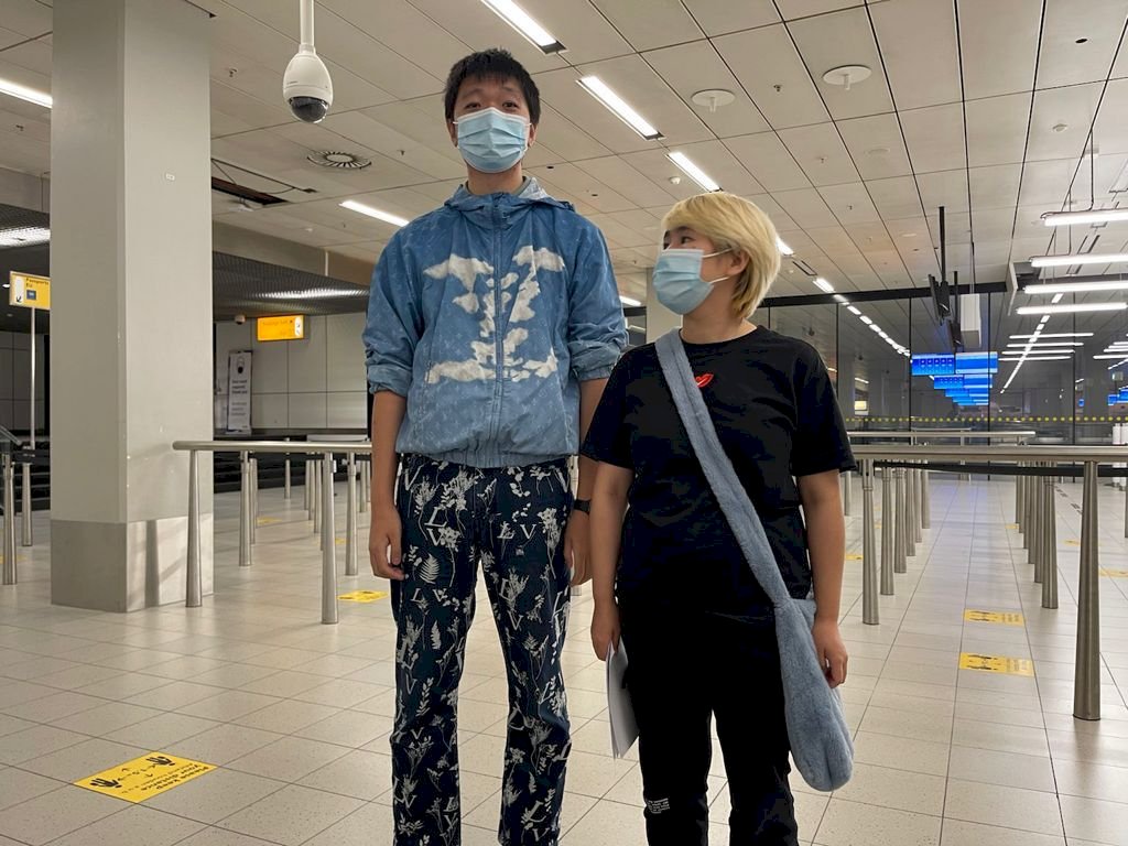 幾番波折  中國異議人士王靖渝終獲救 安抵荷蘭