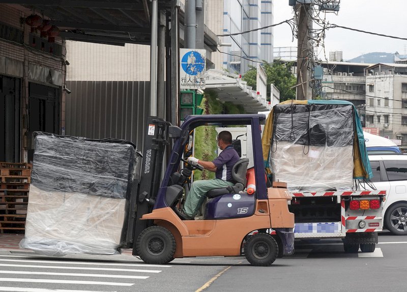無薪假新增994人 工具機廠商放無薪假