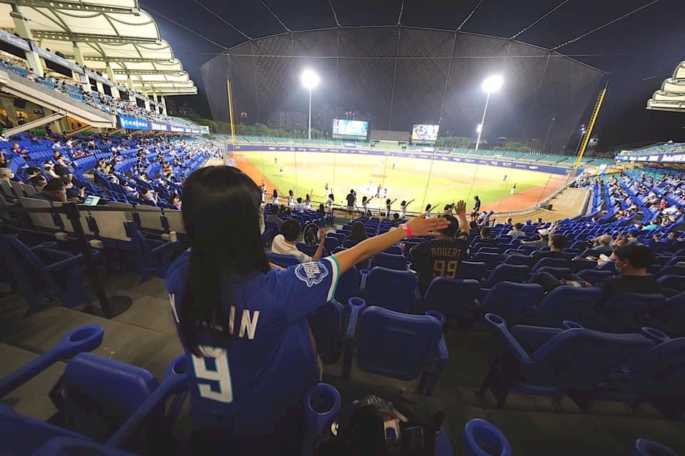 落實防疫 中職明起開放25%觀眾進場觀賽