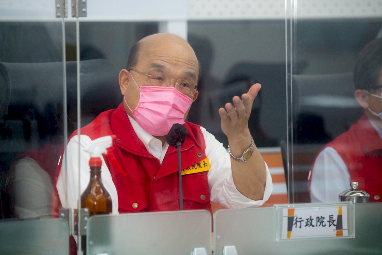 大雨多處坍方農損1.5億 蘇揆進駐應變中心：持續盯緊防災