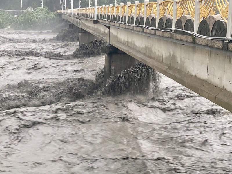 高屏雨勢漸緩  北部明防午後強降雨
