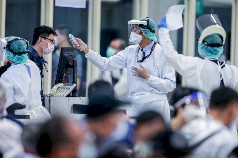 滯留印尼台僑8日深夜返鄉 送集中檢疫所隔離採檢