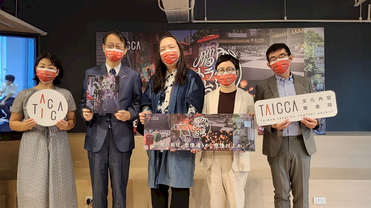 唐鳳助陣！文策院攜手日本書店行銷台灣文化