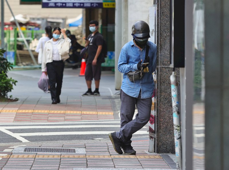 8月失業率4.24%連2月下降  仍創8年來同期新高