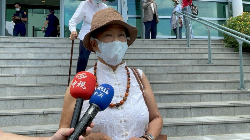 賀德芬為總統學歷資料告教育部 法院判敗訴