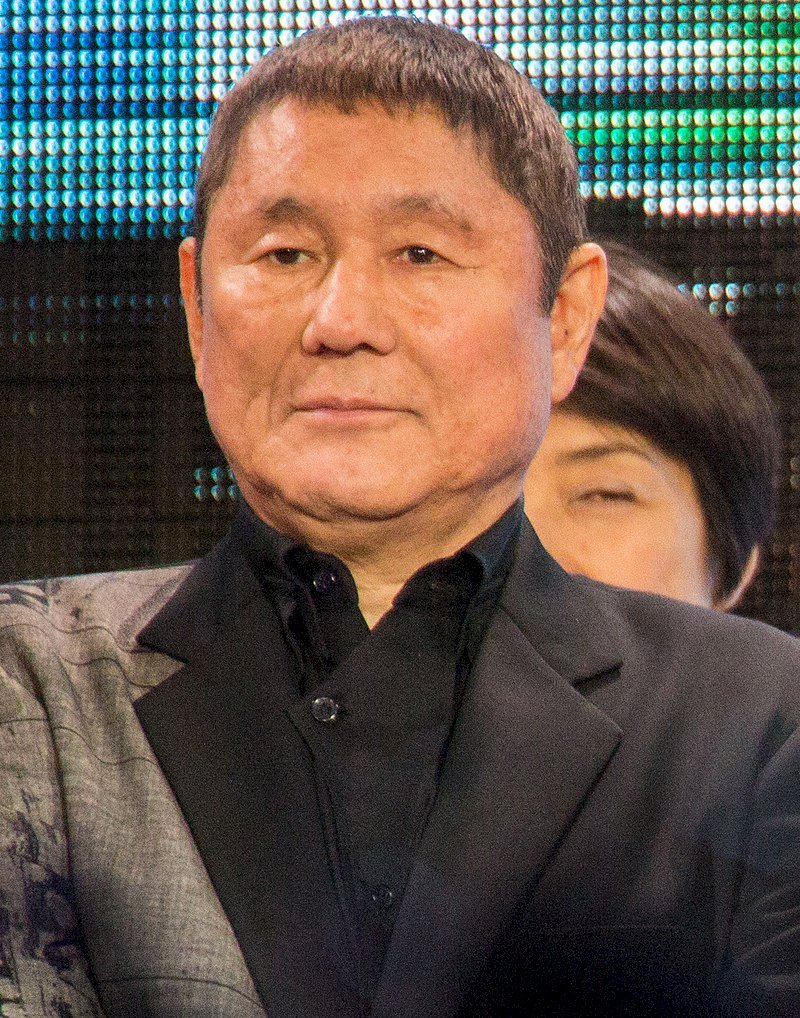 日本大導演北野武座車 遭男子持鋤頭襲擊