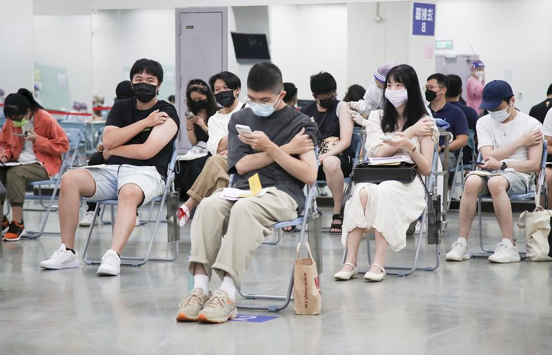 全台疫苗接種逾1300萬劑  涵蓋率近5成
