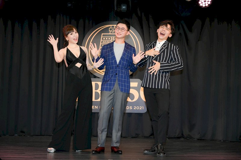 金鐘56婆婆天橋激戰  主持人的香菜汁也成焦點