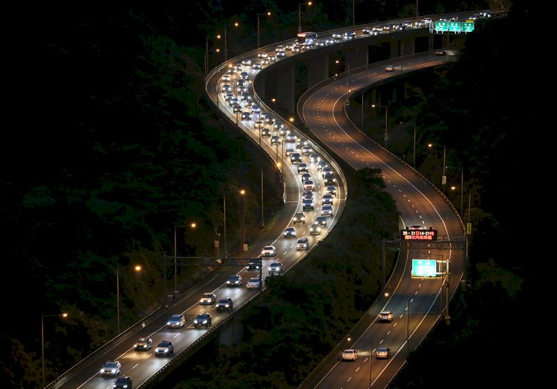 中秋連假尾聲  國道10小時免收費、9路段易塞
