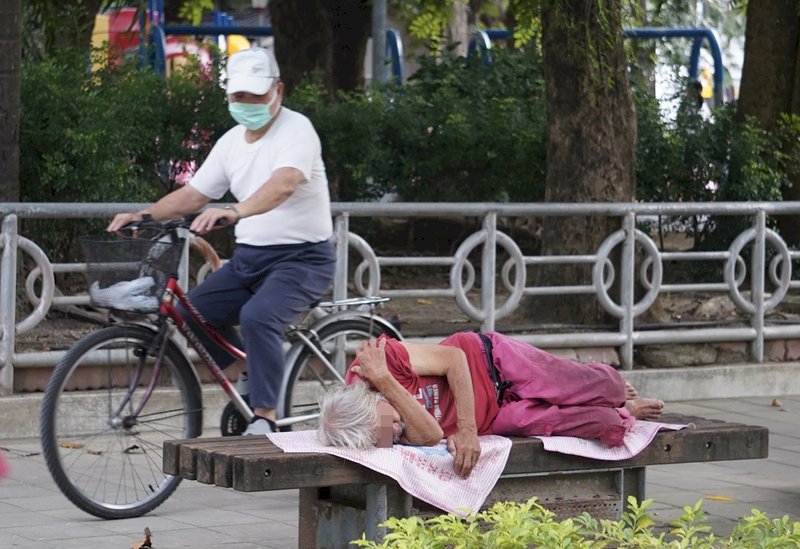 無薪假人數微增 支援服務業大減一千多人