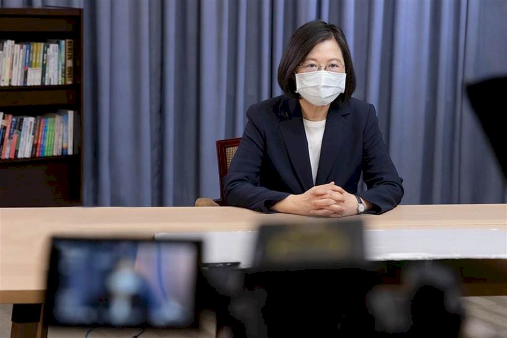 為空大畢業典禮致詞 總統：積極求學為台灣帶來進步力量