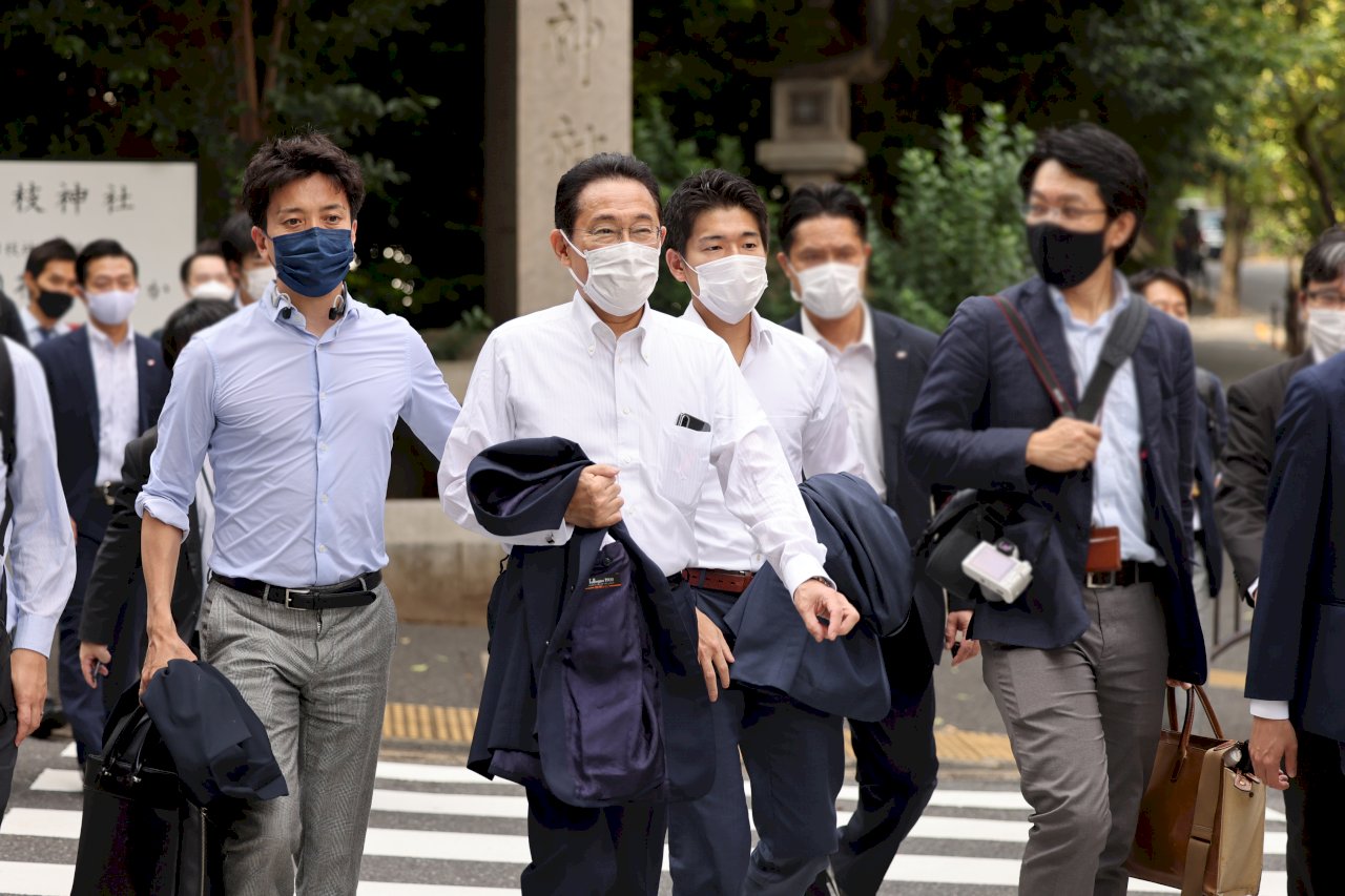 岸田文雄親台派能否長久？學者：先延續安倍政策 挺過大選才能穩住路線