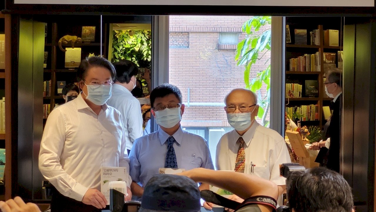 曹銘宗書寫《艾爾摩沙的瑪利亞》勾勒西班牙帝國在台殖民史