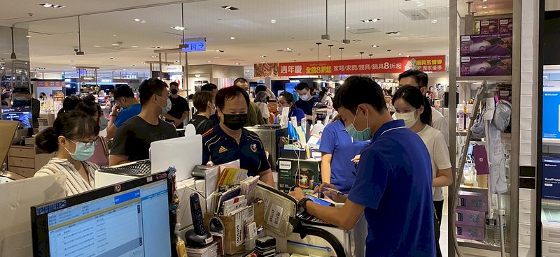 百貨超市搶攻春節商機 樂觀估業績雙位數成長