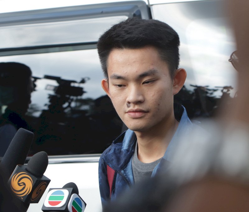 李家超：台灣當局應立即接受陳同佳自首