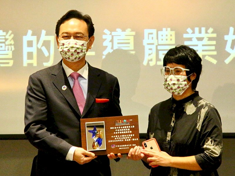 海外華文媒體報導大獎 童振源：見證台灣良善力量 （影音）