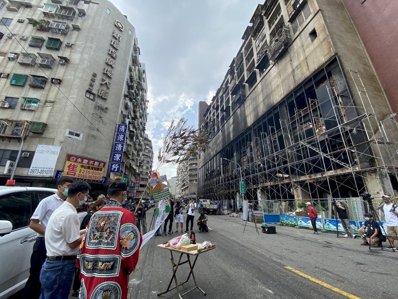 哀悼城中城大火  財政部公股事業捐助2250萬