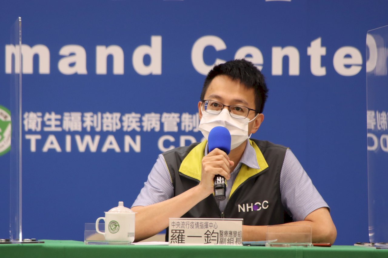 防疫再鬆綁 明公布戶外運動有條件免戴口罩