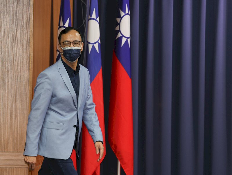 藍中常委批部分首長「不配合」公投表態 朱立倫：不要中計