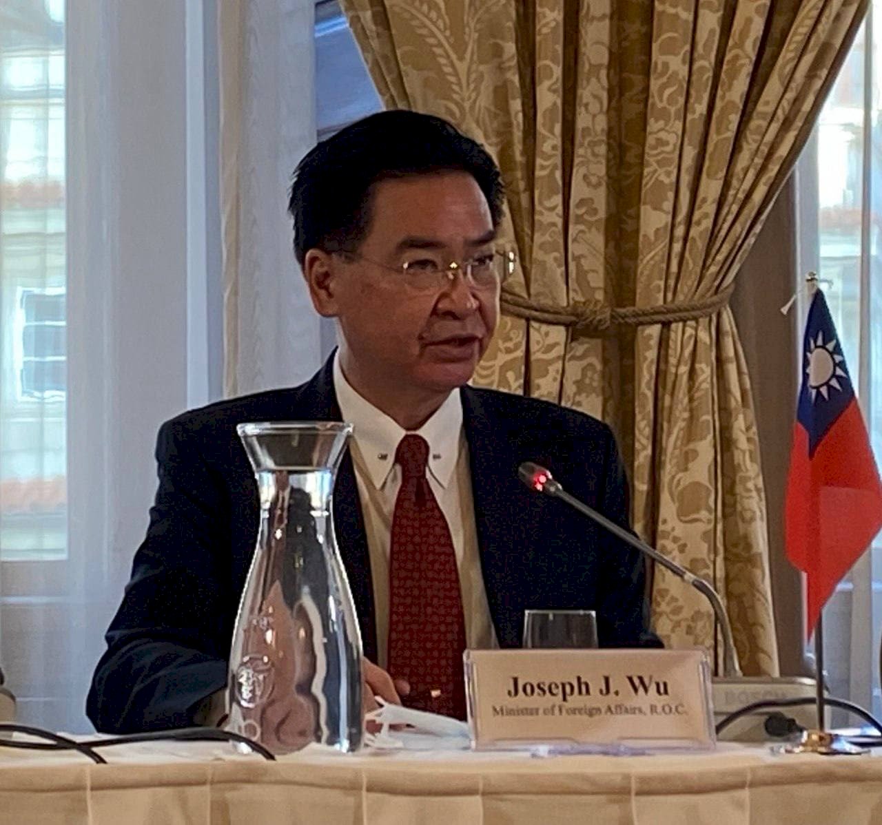 吳釗燮：姑息醞釀獨裁 民主國家應攜手捍衛自由